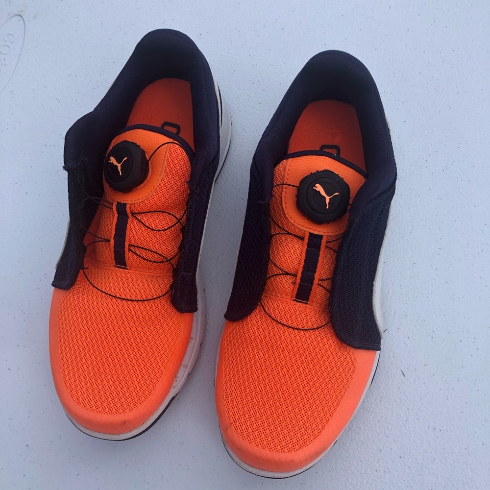 Boys golf sneakers